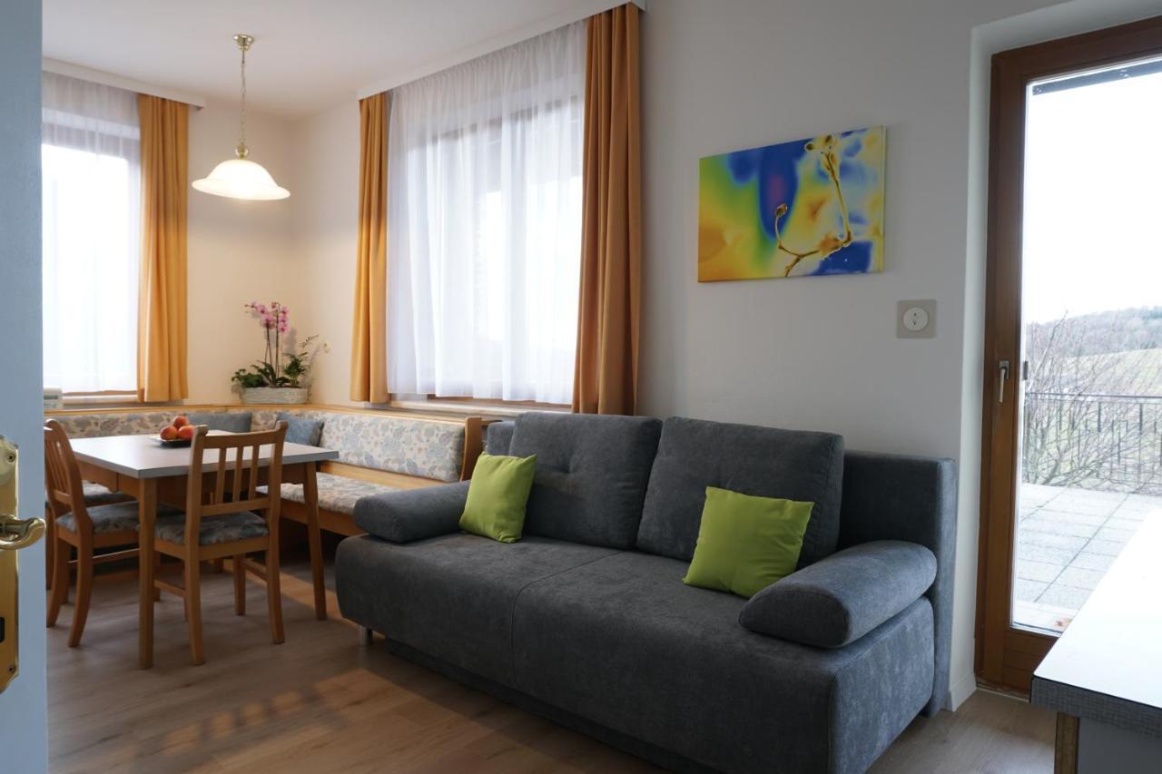 Vorstadt-Appartement Haus Monika Aussere Ragnitz Exterior foto